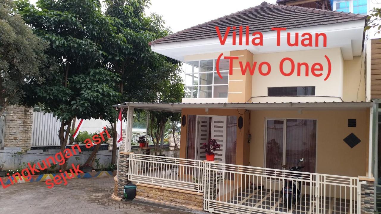 Villa Two One Exotic Private Pool Di Batu 巴图 外观 照片